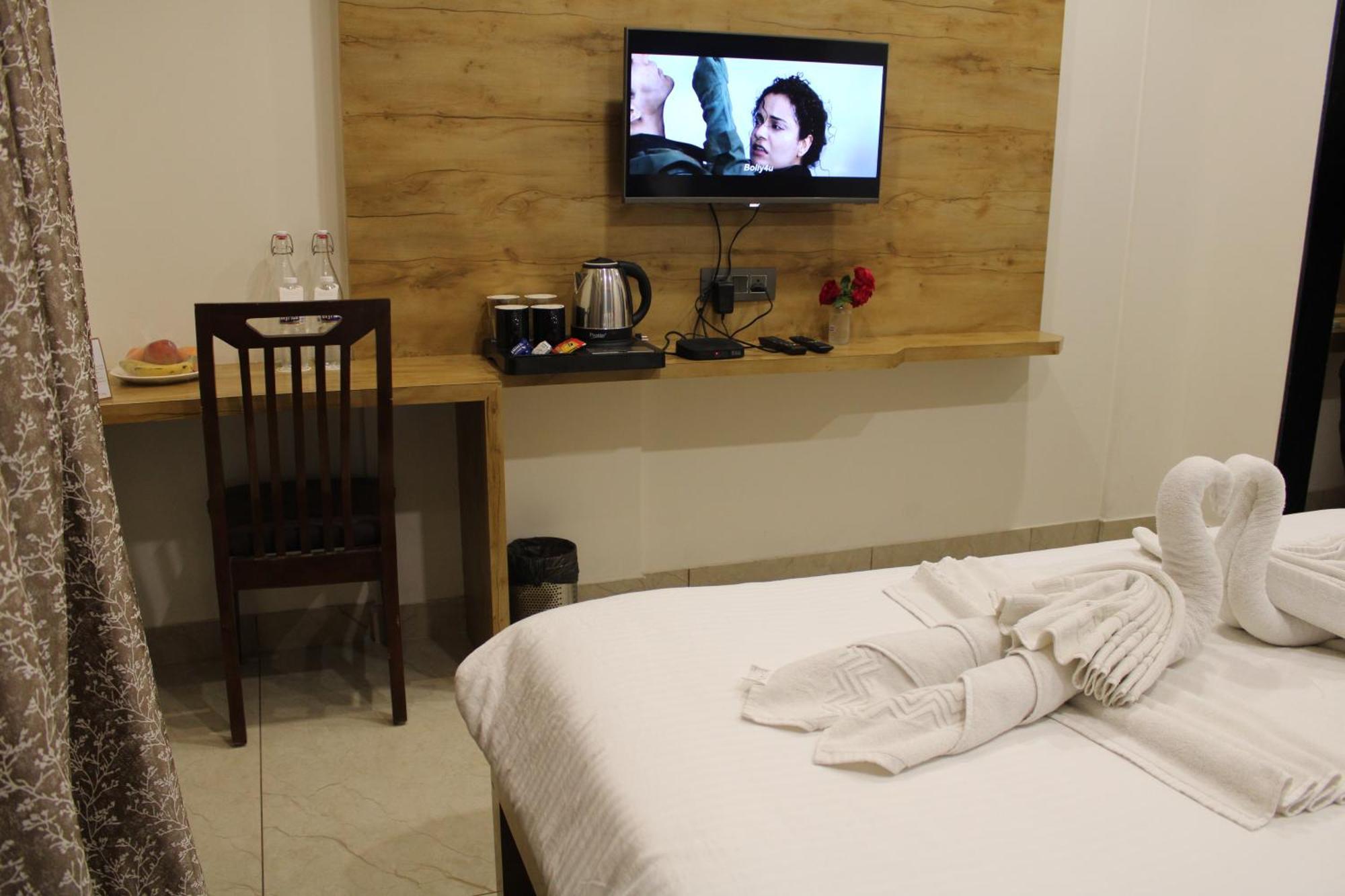 Clarks Collection Somnath Hotel Bagian luar foto