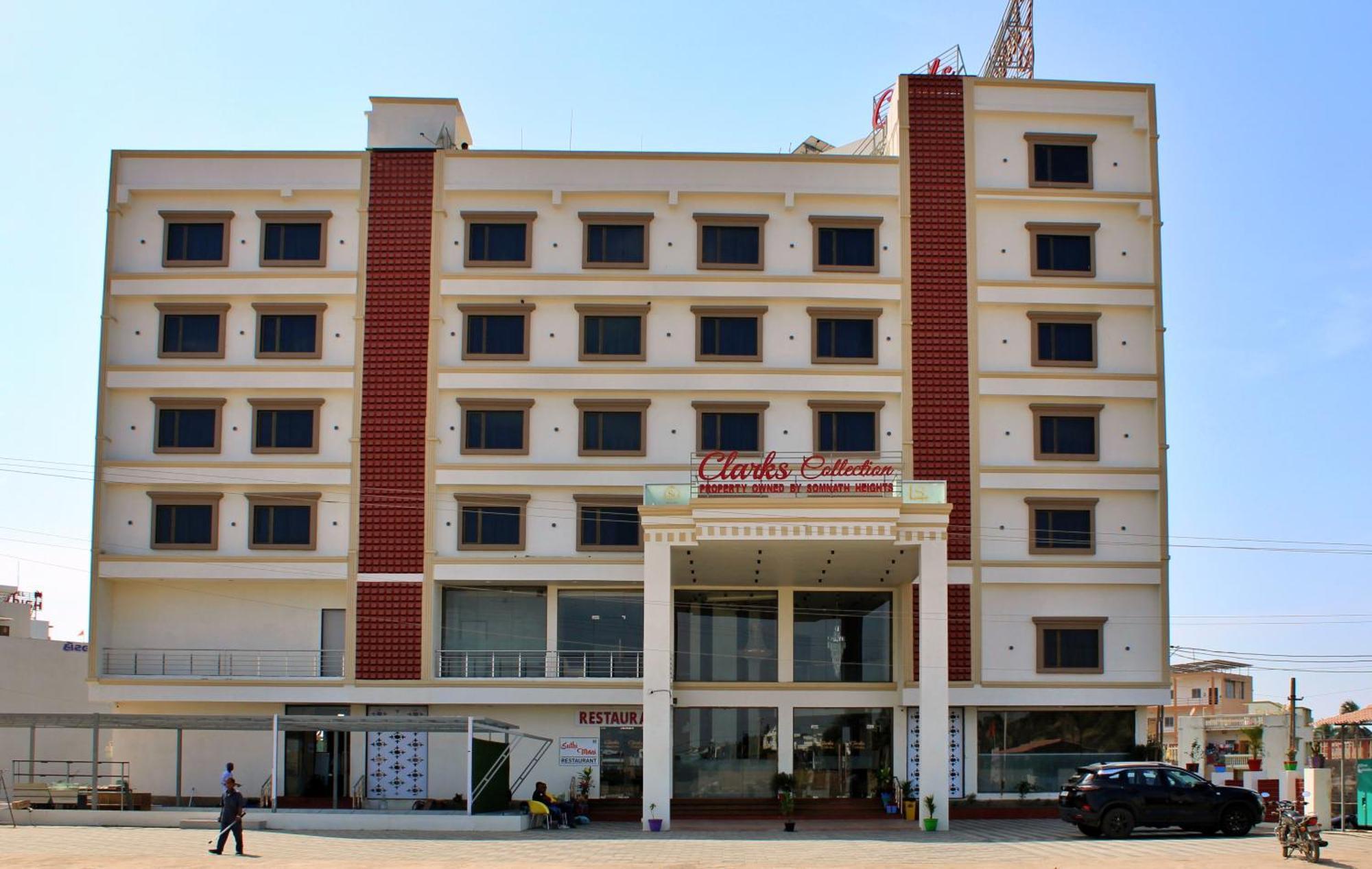 Clarks Collection Somnath Hotel Bagian luar foto